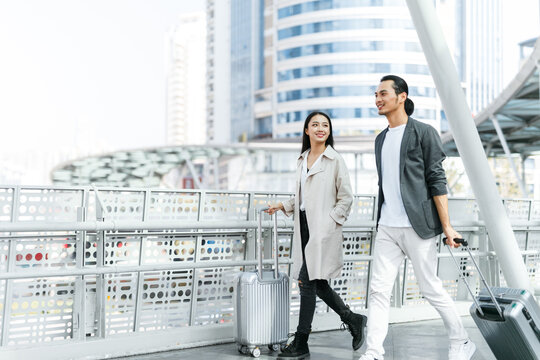 Business People Traveling Together