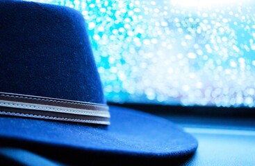 hat on a car