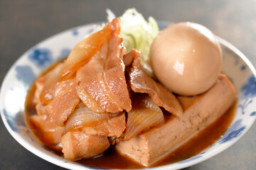 肉豆腐と煮玉子