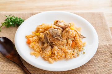 炊き込みピラフ　炊飯器ピラフ