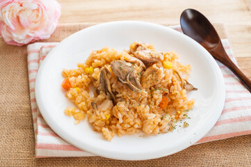 炊き込みピラフ　炊飯器ピラフ