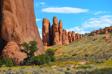 Beautiful scenery of the famous Arches National Park, Utah, USA © Matej Halouska/Wirestock