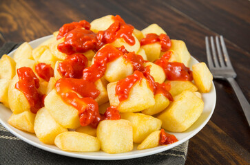 Patatas bravas