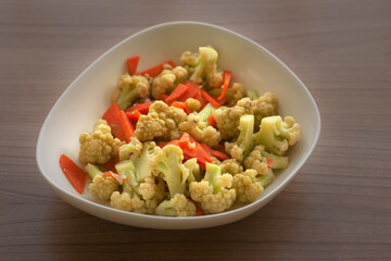 stir fried cauliflower with garlic
