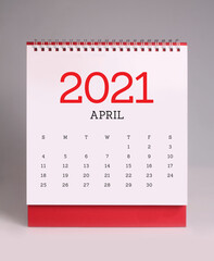 Simple desk calendar 2021 - April