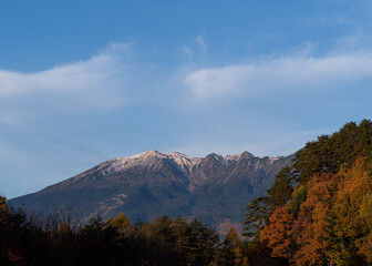 秋の開田高原　よく見える御嶽山