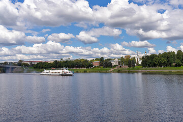 Obraz premium Tver. Tver region. Walk along the Volga. Views of the old Volga bridge