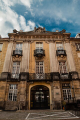 Obraz premium facade of the building in the city