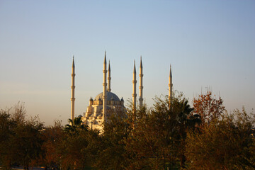 Fototapeta na wymiar Mosque with six minarets in Adana, Turkey.