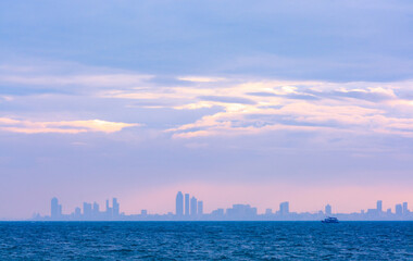Naklejka premium Pattaya cityscape morning light. 