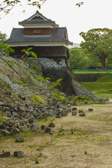 日本　熊本県熊本市、熊本城の戌亥櫓と地震によって崩落した石垣