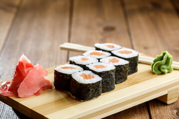 salmon roll