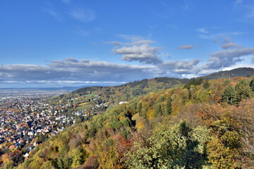 Blick auf den Norden von Freiburg im Herbst