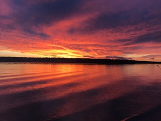 Fototapeta premium sunset over the lake