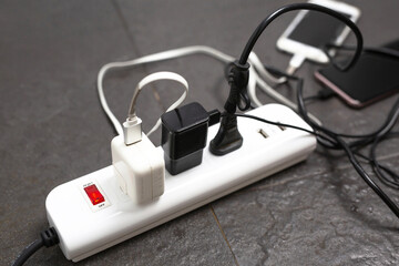 The plug and the charger must be standard and safe within the house.