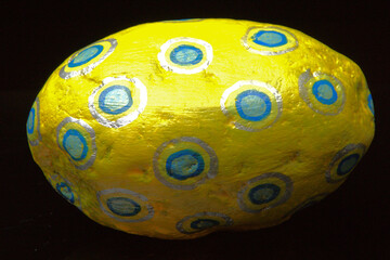 Bemalter Gartenstein