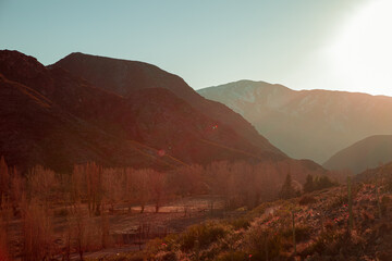 amanecer en la montaña