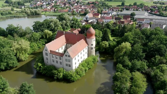 Aerial view, flight at Neuhaus moated castle, Adelsdorf municipality, Bavaria, Germany