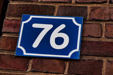 Hausnummer 76