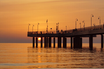 Fototapeta na wymiar bridge in the sunset