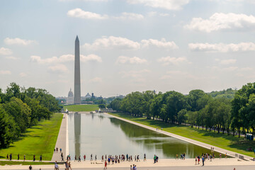 Fototapeta premium Looking down the National Mall towards the Capitol