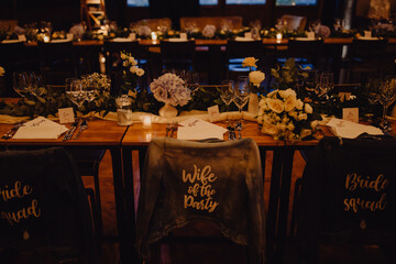 Tables banquet pour célébrer le mariage