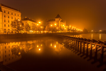 Fototapeta premium Autumn morning in Prague