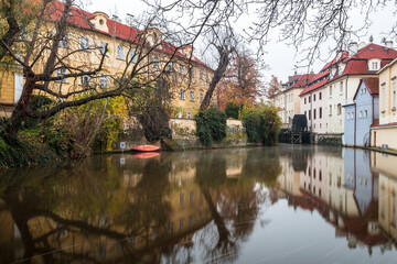 Autumn morning on the Prague island of Kampa