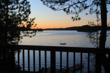 Fototapeta na wymiar Sunrise at the cabin