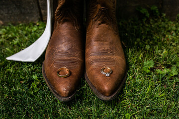 country western cowboy boots with wedding rings