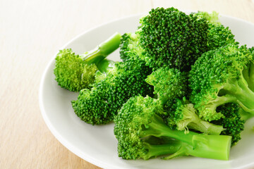 蒸したブロッコリー