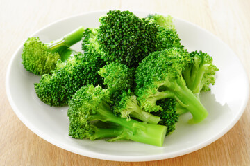 蒸したブロッコリー