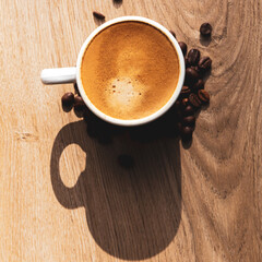 illustration tasse de café avec grains de café support bois