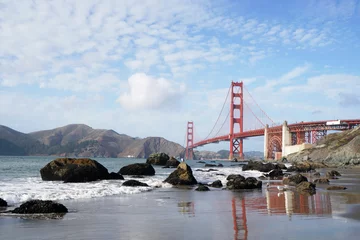 Papier Peint photo Plage de Baker, San Francisco Golden Gate Bridge est Red Bridge vu de Baker Beach à San Francisco, Californie, États-Unis, États-Unis - Holiday Travel célèbre bâtiment Landmark - Parc naturel et visites en plein air