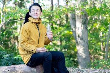 登山　男性