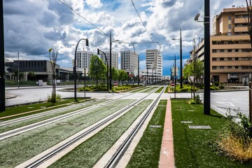 
Tramways and Granada avenue. Lines and colors. Yellow and blue