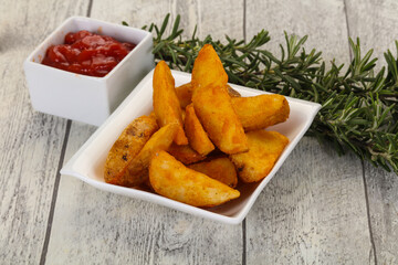 Fried potato slices