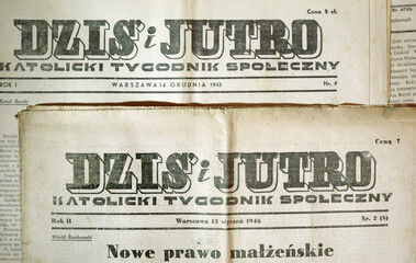 "Dziś i Jutro" - katolicki tygodnik społeczny wydawany od roku 1945, uległy wobec władzy komunistycznej, lecz w pewnym stopniu opozycyjny									
