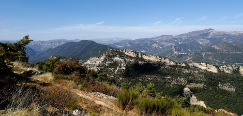 Fototapeta na wymiar Beautiful mountain panorama at Bouyon 16