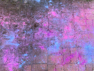 Piso con gis de colores, abstracto. 