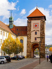 Fototapeta premium Villingen (Villingen-Schwenningen), Fussgängerzone Innenstadt mit Stadttor