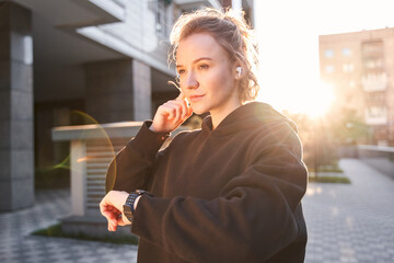 Woman jogger ready to run