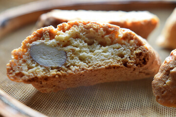 Cantucci alle mandorle ft0211_0135  Biscotti di Prato