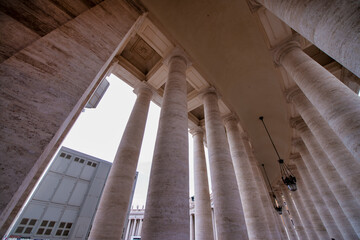 Obraz premium Giant Columns of Vatican Square, Rome
