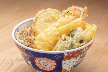 天丼（海老、かぼちゃ、茄子、ピーマン、舞茸、レンコン、さつま芋）