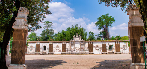 Fototapeta premium ROME, ITALY - JUNE 2014: Villa Borghese and city park in Rome, Italy