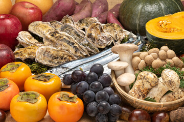 秋の味覚 秋のイメージ 季節の食材 旬の食材 © kai