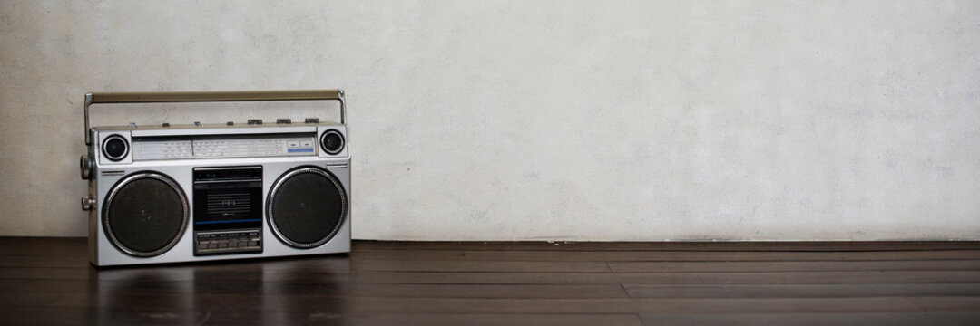 Vintage radio design space