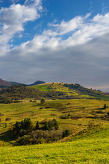 Obraz premium Pieniny mountains in autumn, Slovakia. View towards east from Lesnicke sedlo.