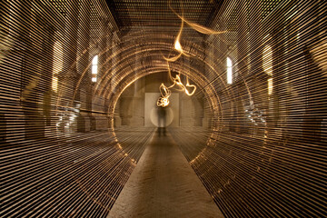 tunnel con luce , futuro